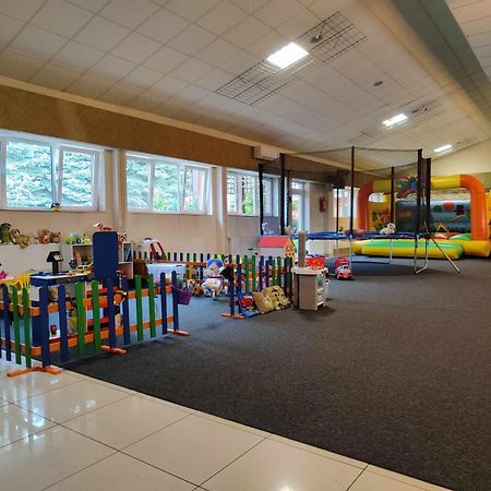 Hotel Restauracja Twist Krosno Luaran gambar