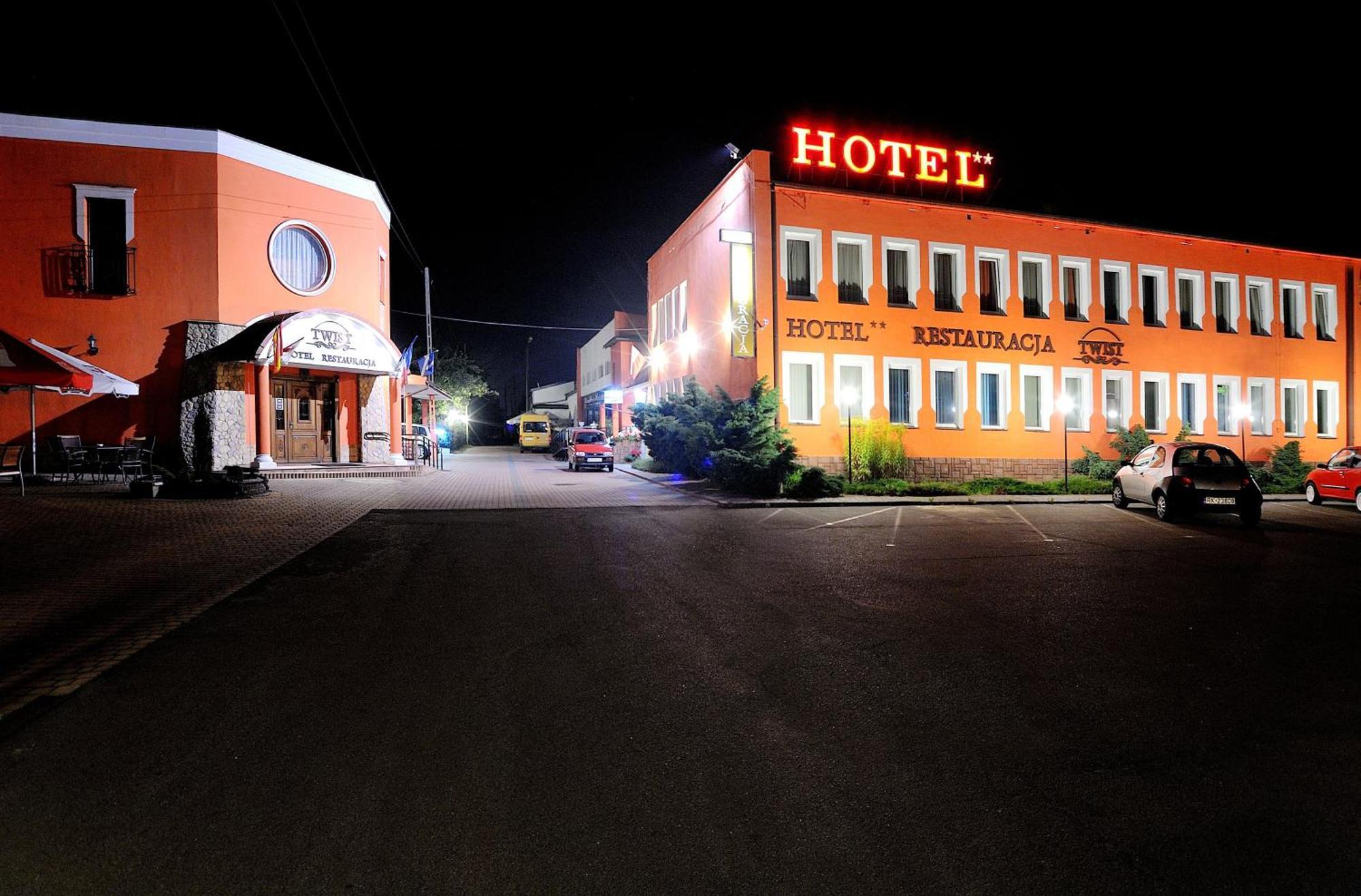 Hotel Restauracja Twist Krosno Luaran gambar